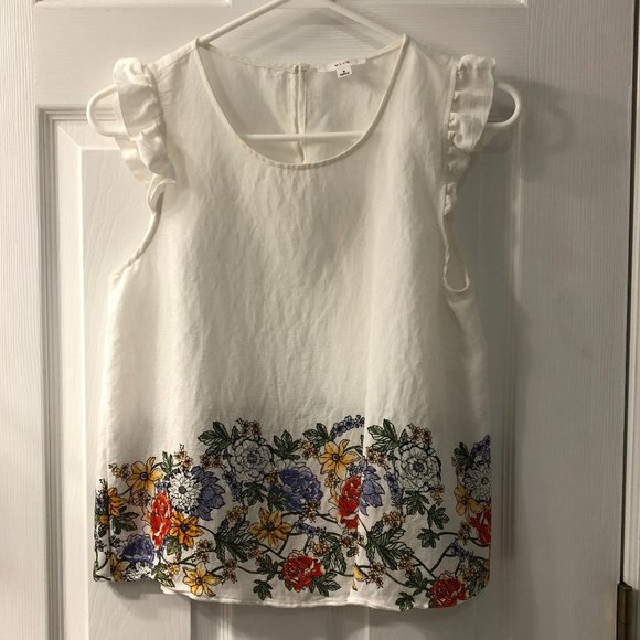 White Floral Blouse / Size Small